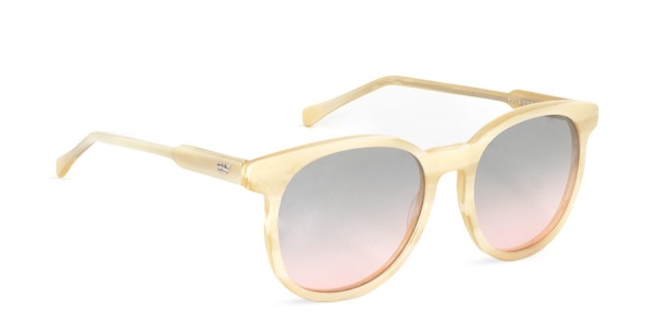 ARCHIVE A.CH 82 C1 002