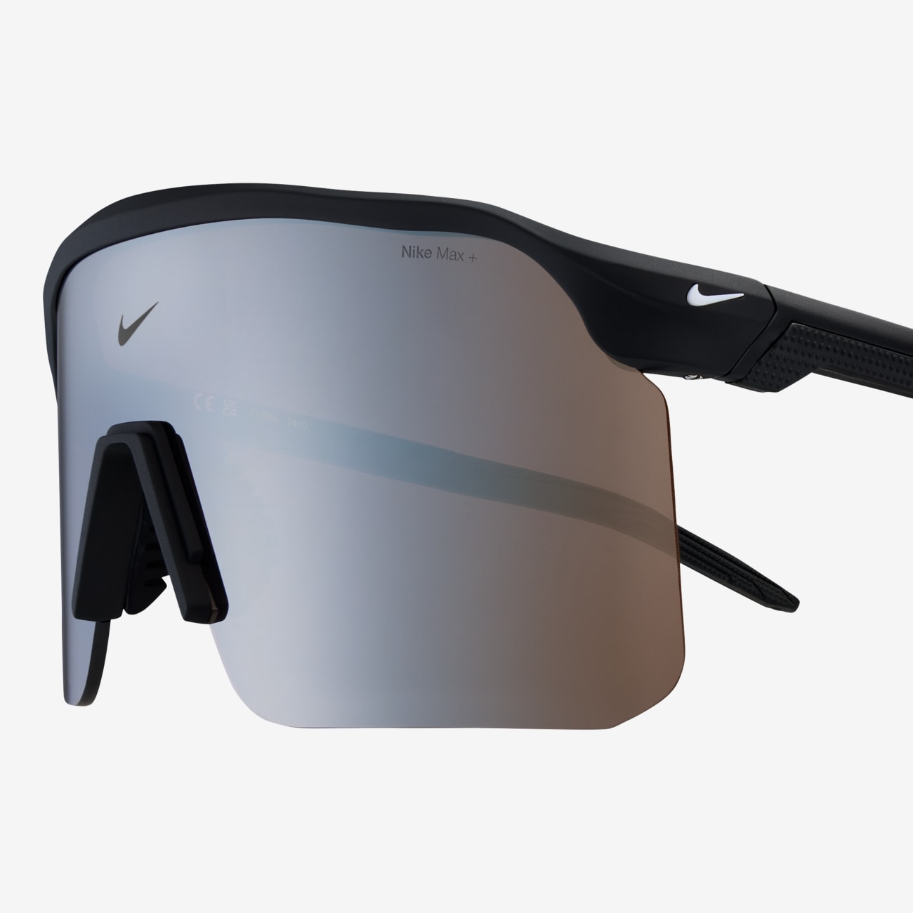 Nike Expedition Shield