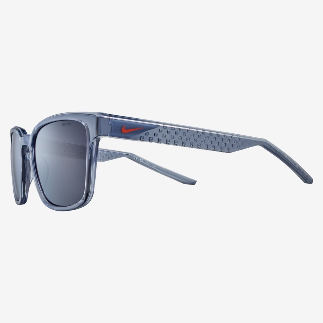 Nike LiveFree Iconic 1