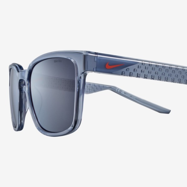 Nike LiveFree Iconic